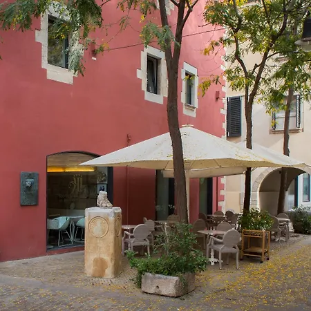 Museu Llegendes De فندق 4*