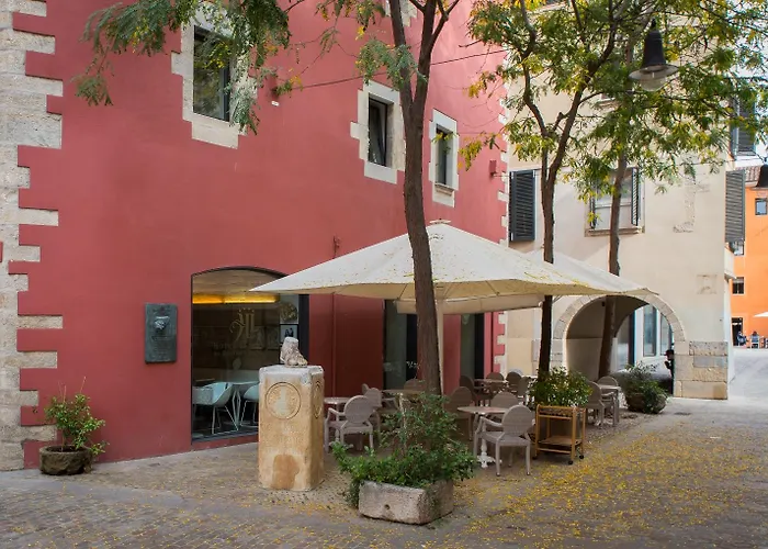 ムセウ リェゲンデス デ ホテル 4*