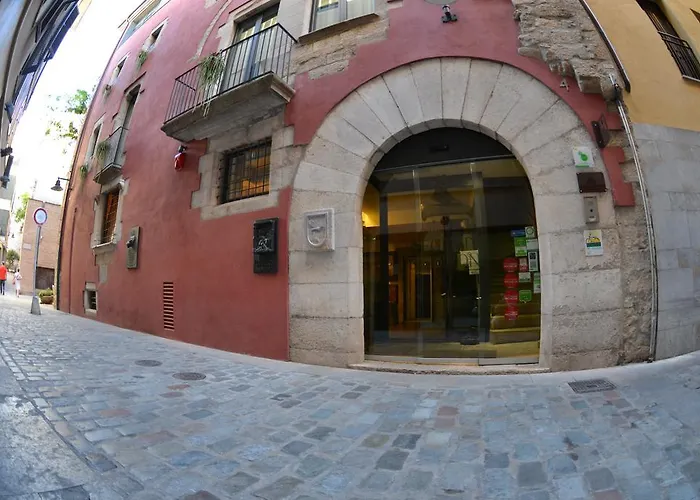 ムセウ リェゲンデス デ ホテル 4*