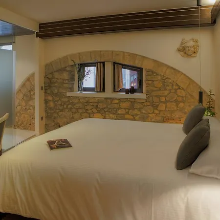 Hotell Museu Llegendes De